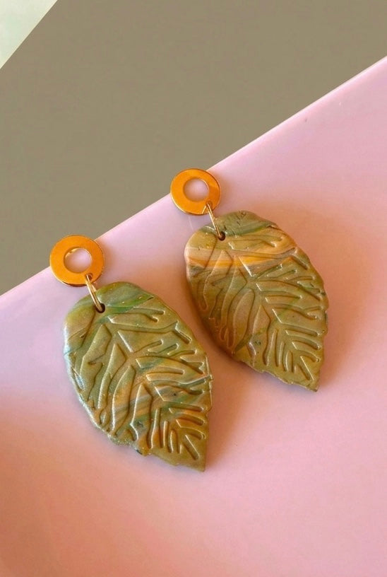 Pendientes hojas Aurora Verde Junco