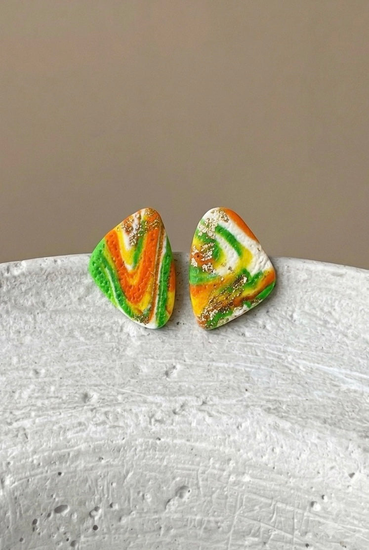 Pendientes boton Hagen Spring Gold