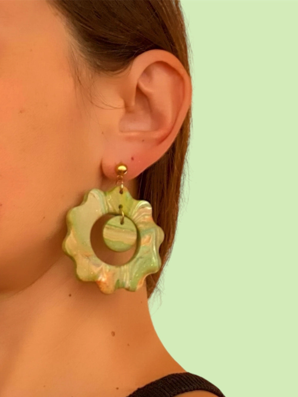 Pendientes aro Colombia Verde Junco - SIMBARU - Pendientes en arcilla polimerica