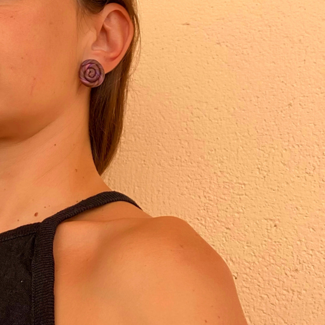 Pendientes Caracola Studs 20 mm Zero waste - SIMBARU - Pendientes en arcilla polimerica