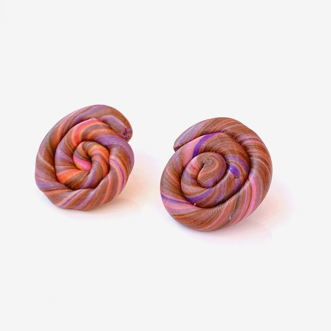 Pendientes Caracola Studs 20 mm Zero waste - SIMBARU - Pendientes en arcilla polimerica